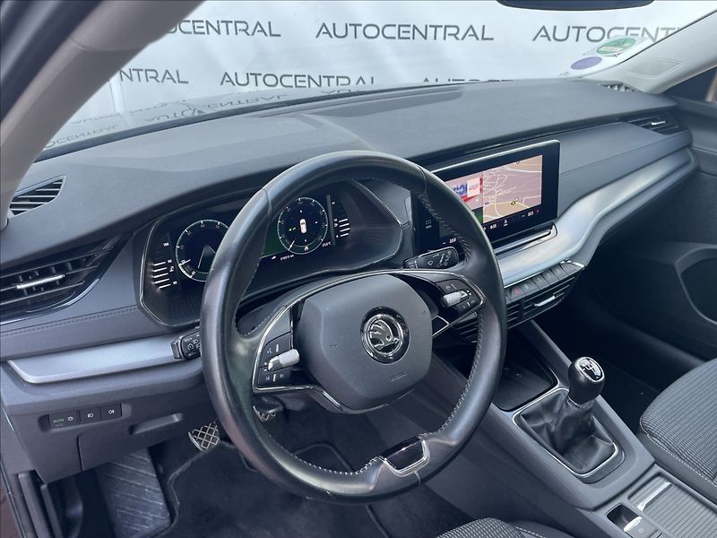 Škoda Octavia 1,0 TSi,,81kW,STYLE,STK 6/28 - fotka 14 z 26