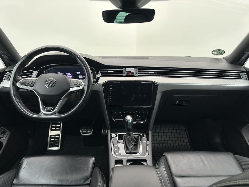 Volkswagen Passat 2.0 TDI 4x4 R-Line - fotka 5 z 31