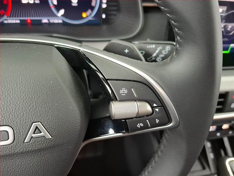 Škoda Kamiq (2025) 1.0 TSI - fotka 19 z 22