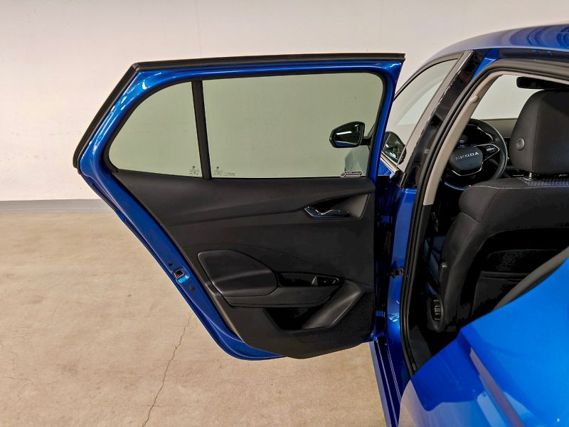 Škoda Fabia (2025) 1.0 TSI 70 kW Top Selection - fotka 22 z 28