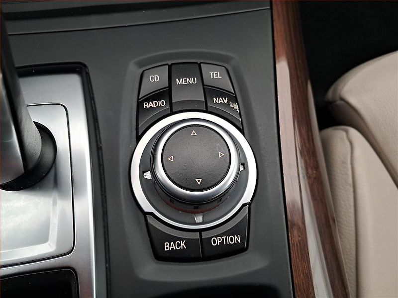 BMW X5 (2012) xDrive40d, 4X4, Automat, Kůže - fotka 17 z 22