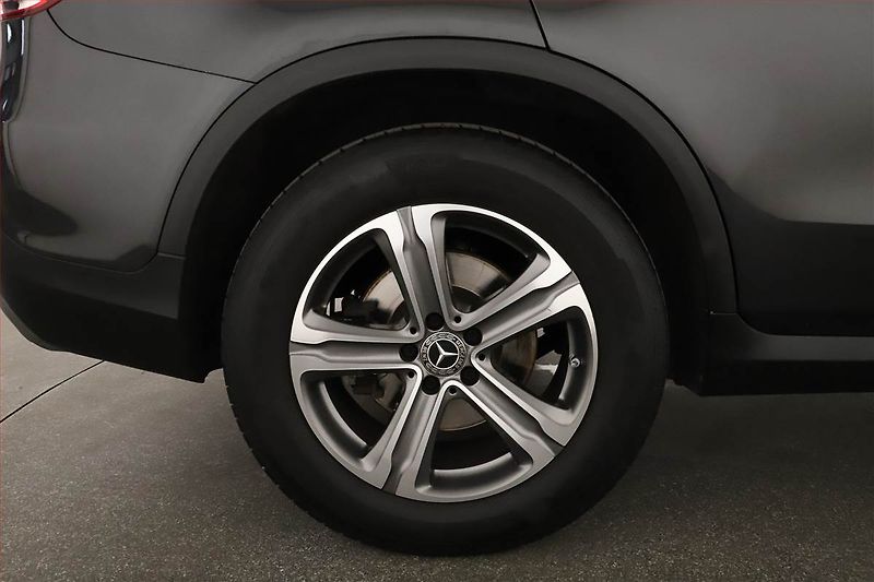 Mercedes-Benz GLC (2019) 220 d 4MATIC - fotka 12 z 19