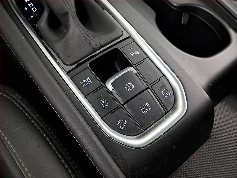 Hyundai Santa Fe (2018) 2.2 CRDi Blue - fotka 16 z 28