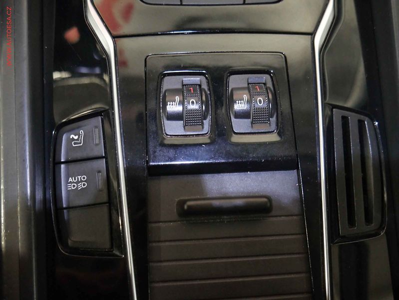 Peugeot 508 (2016) 2.0HDi, ČR, AT, navi, LED - fotka 20 z 26
