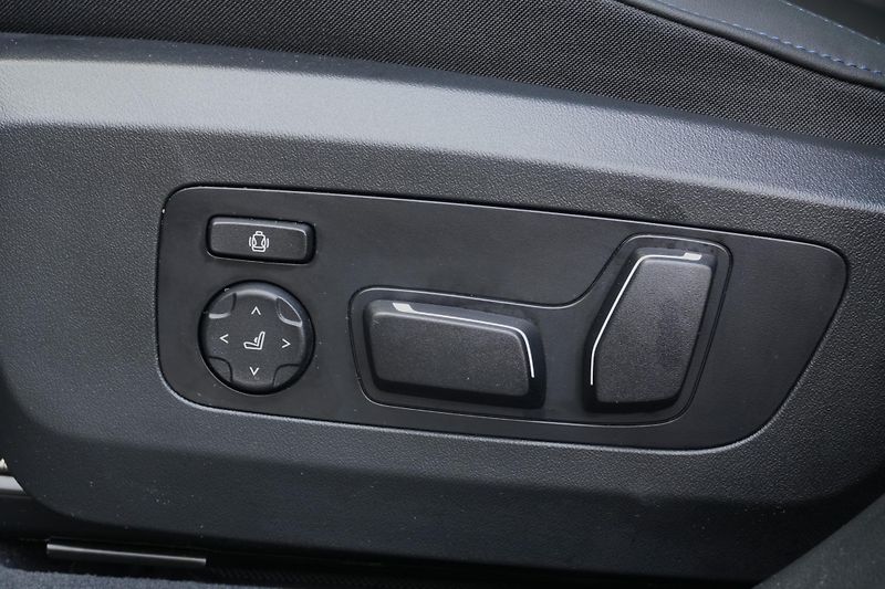 BMW X3 20d, Tažné, HUD, ACC, 360°,H/K - fotka 40 z 50
