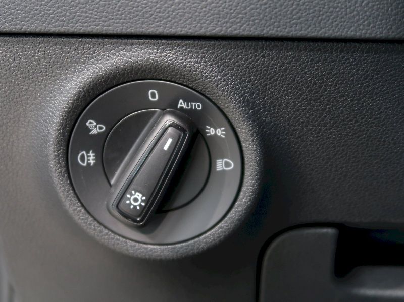 Škoda Karoq (2026) SPORTLINE 2.0TSI 140KW 4x4 DSG - fotka 38 z 44