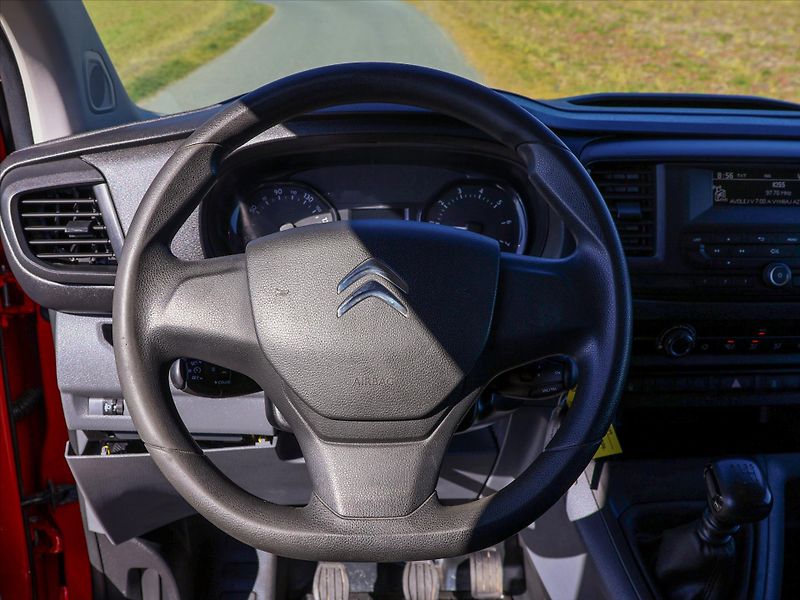 Citroën Jumpy 1,5 HDI 75kW CZ 6-Míst Tažné - fotka 16 z 34