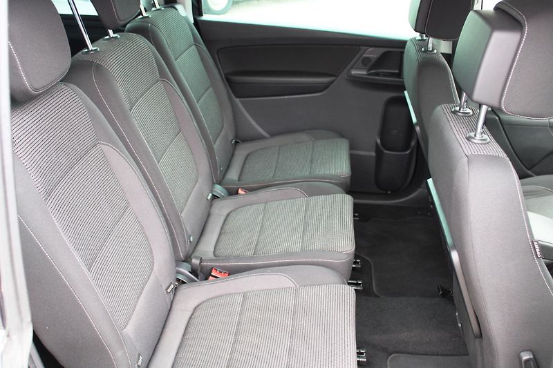 Volkswagen Sharan (2016) 2,0TDI KLIMA NAVI 7MIST - fotka 16 z 30