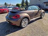 Volkswagen Beetle CABRIO 2,0TDI DESIGN - náhled 9