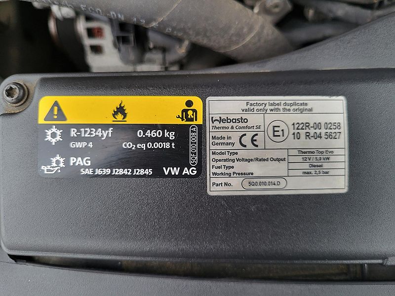 Volkswagen Passat SEDAN 2.0 TDi ELEGANCE *ČR - fotka 30 z 46
