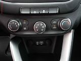 Kia Ceed (2017) 1.6 GDi, 2.maj,ČR, AC, park - náhled 13
