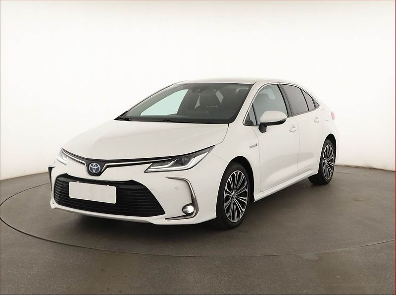 Toyota Corolla (2021) Comfort 1.8 Hybrid - fotka 2 z 16