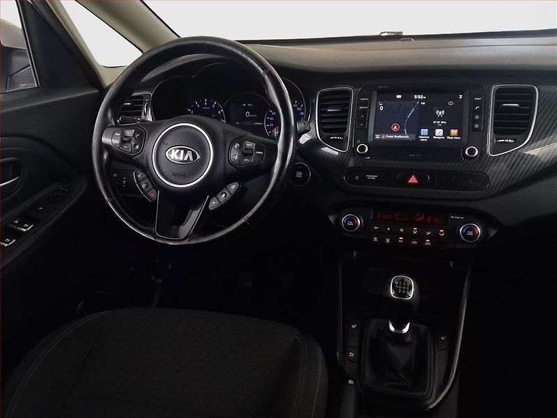 Kia Carens (2017) 1.6 GDI, Navi, Vyhř. sedaček - fotka 7 z 16