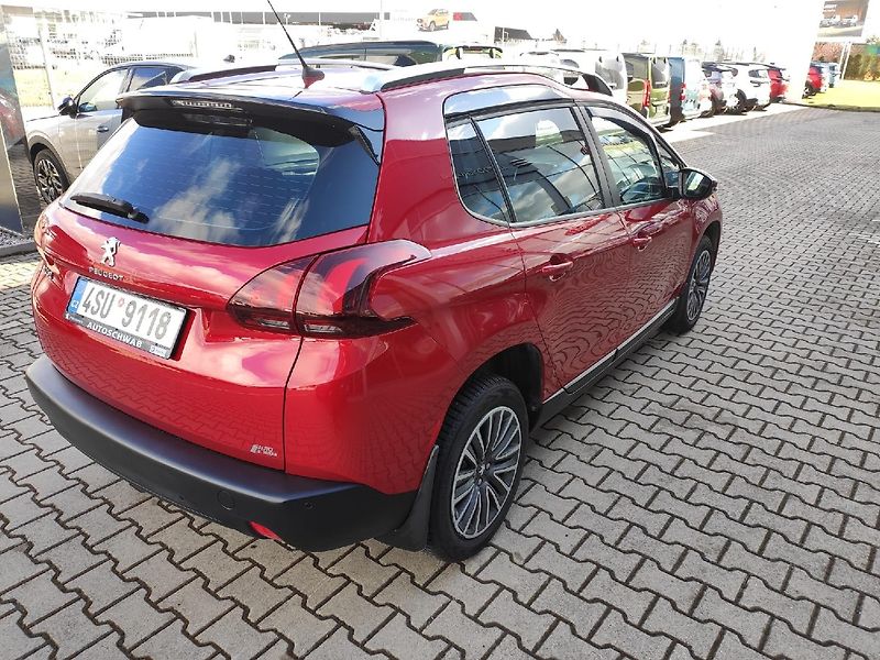 Peugeot 2008 (2019) ACTIVE 1.2 110k MAN6 1.majitel - fotka 4 z 26