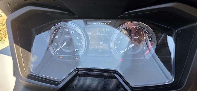 Honda Forza 350 (2024) Prodám Honda Forza 350  - fotka 8 z 8