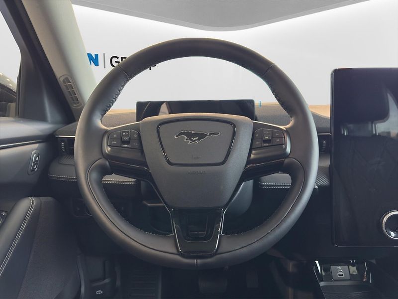 Ford Mustang Mach-E (2025) MACH-E 5D 73 kWh,0 STANDARDNÍ - fotka 10 z 10