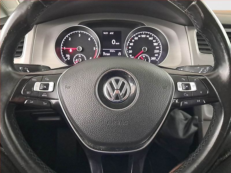 Volkswagen Golf (2014) 2.0 TDI, Kůže, Navi, Bi-Xenony - fotka 19 z 20