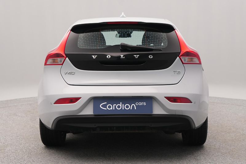 Volvo V40 T2 KINETIC CZ 1.maj REZERVACE - fotka 8 z 40