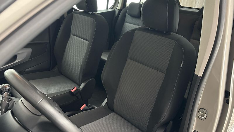 Toyota ProAce City Verso 1.2 L2 Shuttle - fotka 15 z 22