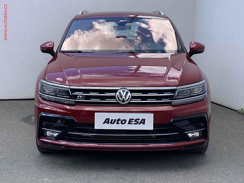 Volkswagen Tiguan (2018) 2.0 TDi 4x4, R-Line, DSG - fotka 2 z 19
