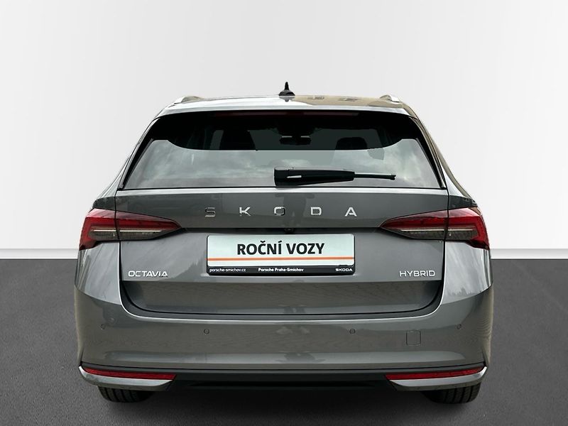 Škoda Octavia Combi 1,5 TSI 110kW DSG - fotka 9 z 24