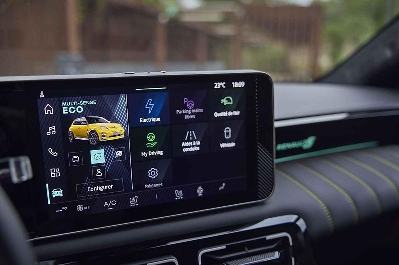 Renault 5 potěší svým vzhledem i jízdními vlastnostmi