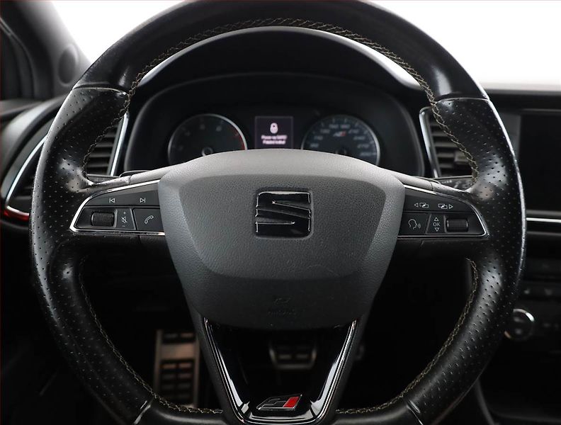 Seat Leon (2017) 2.0 TSI Cupra 300 - fotka 8 z 20