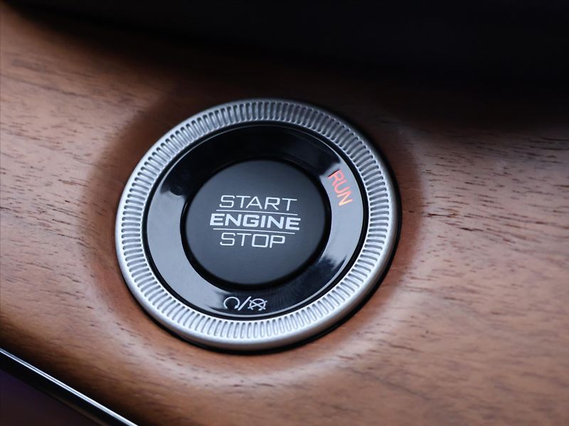 Jeep Grand Cherokee 2,0 4xe Summit Plug-In CZ DPH - fotka 72 z 90