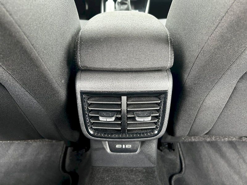 Škoda Fabia (2024) 1.0 TSI 85kW MP6 Top Selection - fotka 28 z 35