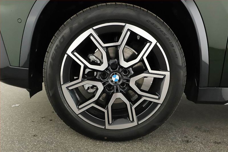 BMW X1 (2025) sDrive18i, XLine Edition - fotka 12 z 17