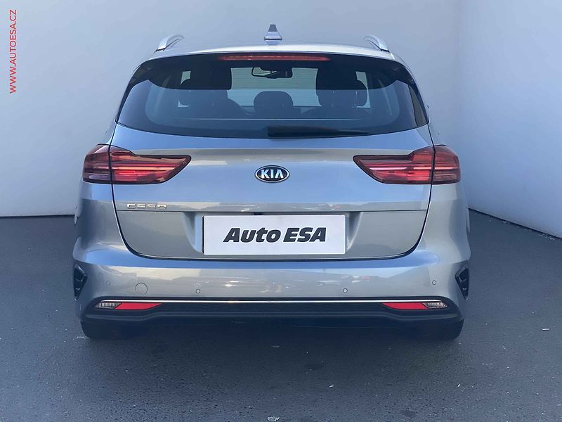 Kia Ceed (2020) 1.4 T-GDi, Spirit, AT, navi - fotka 5 z 18