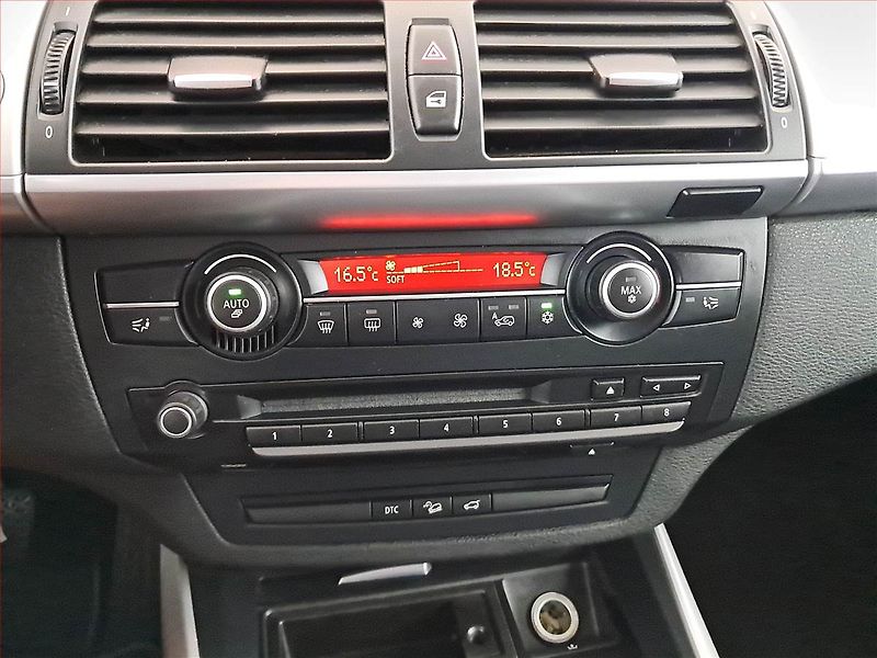 BMW X5 (2009) xDrive30d, 4X4, Automat, Navi - fotka 17 z 21