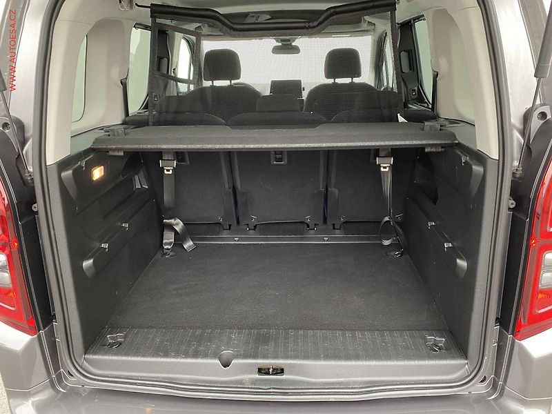 Toyota ProAce City Verso (2023) 1.5D-4D, 1.maj,ČR, Family - fotka 7 z 14