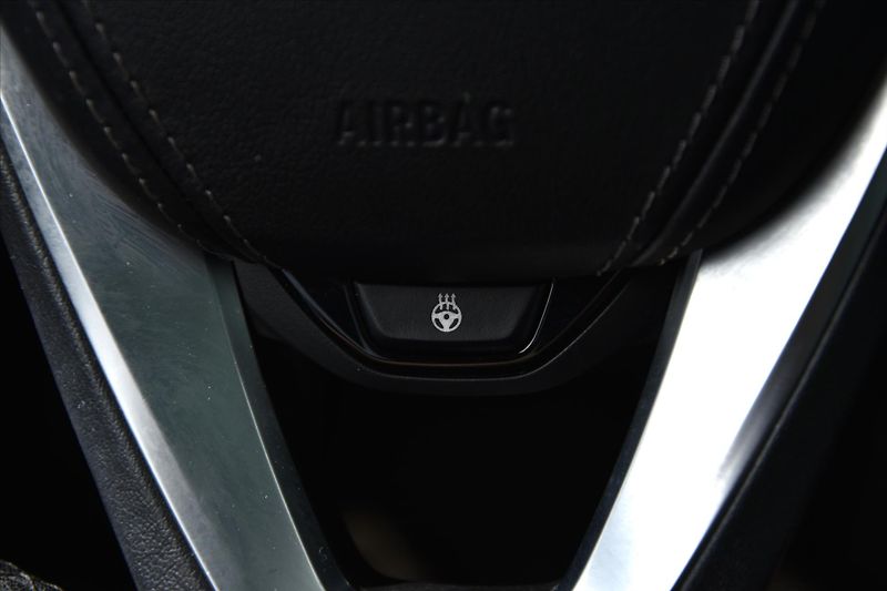 BMW Řada 7 740d xDrive 250kW LASER ČR - fotka 18 z 33