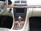 Mercedes-Benz Třídy E (2005) E 320 165kW AUTOMAT BEZ MĚCHŮ - náhled 17