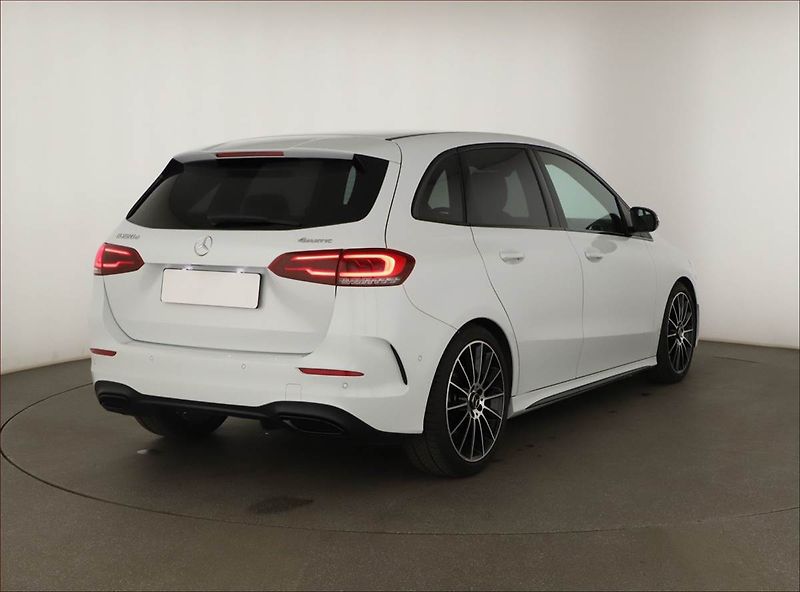 Mercedes-Benz Třídy B (2021) B 220 d 4MATIC - fotka 5 z 20