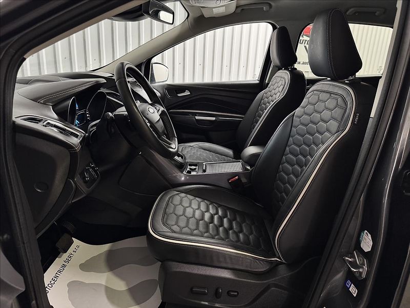 Ford Kuga 1.5EB 129kW AWD VIGNALE 2XALU - fotka 31 z 45