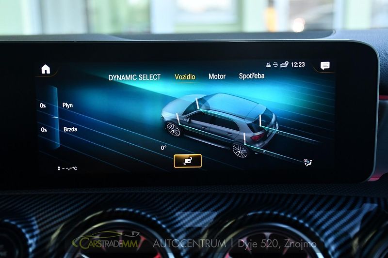 Mercedes-Benz Třídy A A 35 AMG 4MATIC AERO - fotka 44 z 55