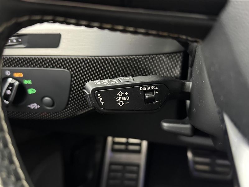 Audi SQ7 4,0 V8 MATRIX BOSE DPH 360° CZ - fotka 12 z 52