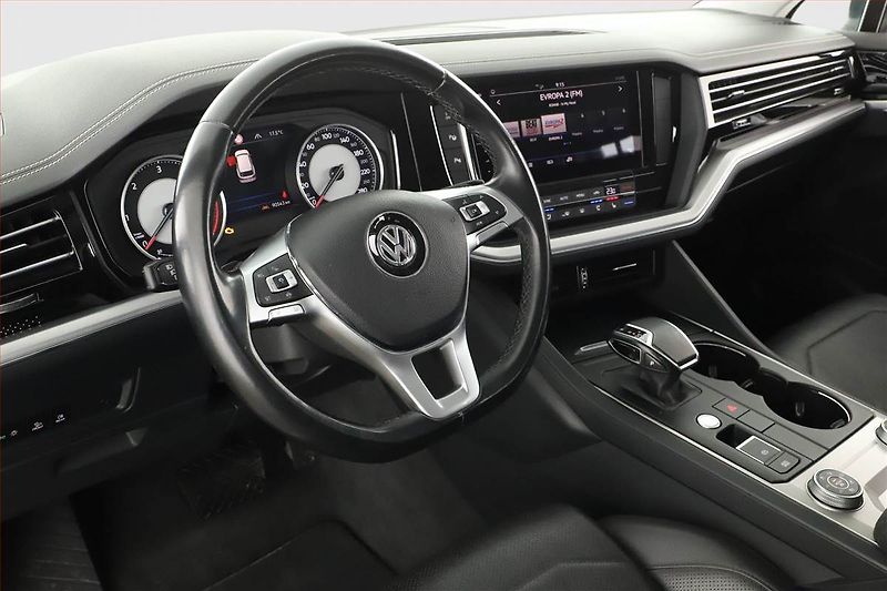 Volkswagen Touareg (2019) 3.0 TDI, NAVI,VZDUCH,CZ - fotka 14 z 30