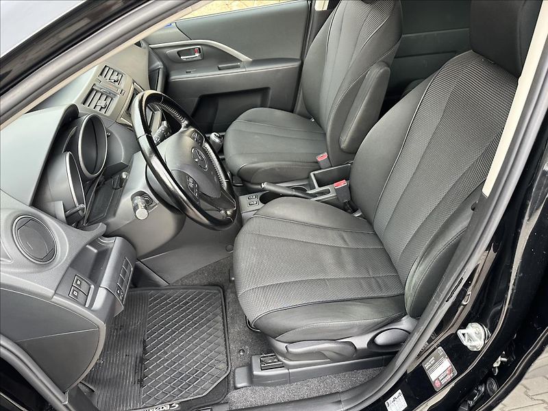 Mazda 5 2,0 7.míst - fotka 13 z 26