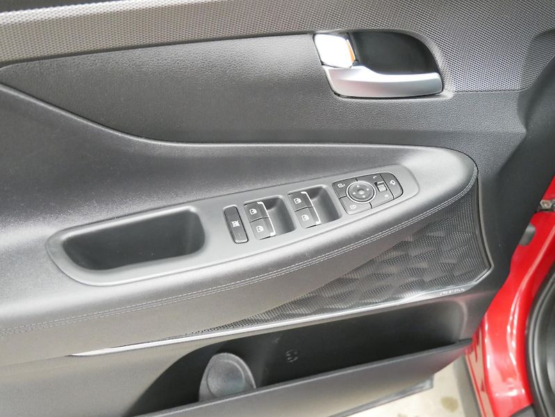 Hyundai Santa Fe - fotka 12 z 25