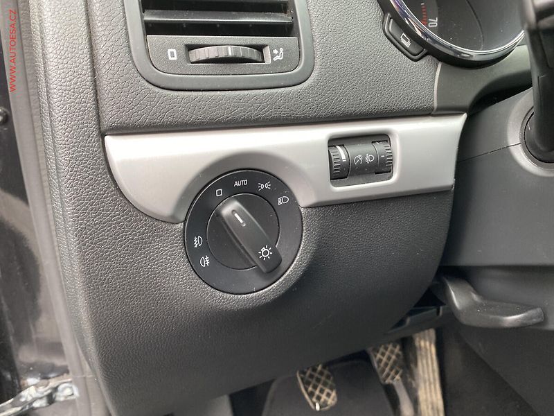 Škoda Yeti (2011) 1.2 TSi, Ambition, navi, - fotka 15 z 19