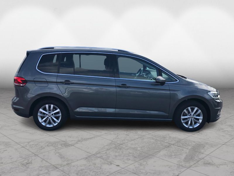 Volkswagen Touran 1,5 TSI  DSG7° - fotka 8 z 29