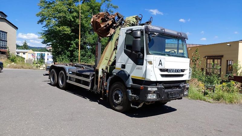 Iveco (2009) 450 kontejner+ruka - fotka 3 z 12