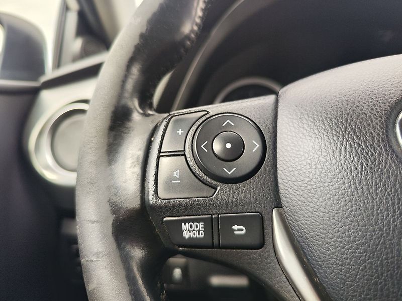 Toyota Auris 1.33 Dual VVT-i/73kW Active - fotka 20 z 28