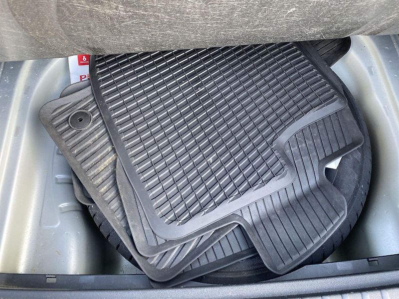 Škoda Octavia (2022) Combi 1.5 TSI Style+ - fotka 32 z 38