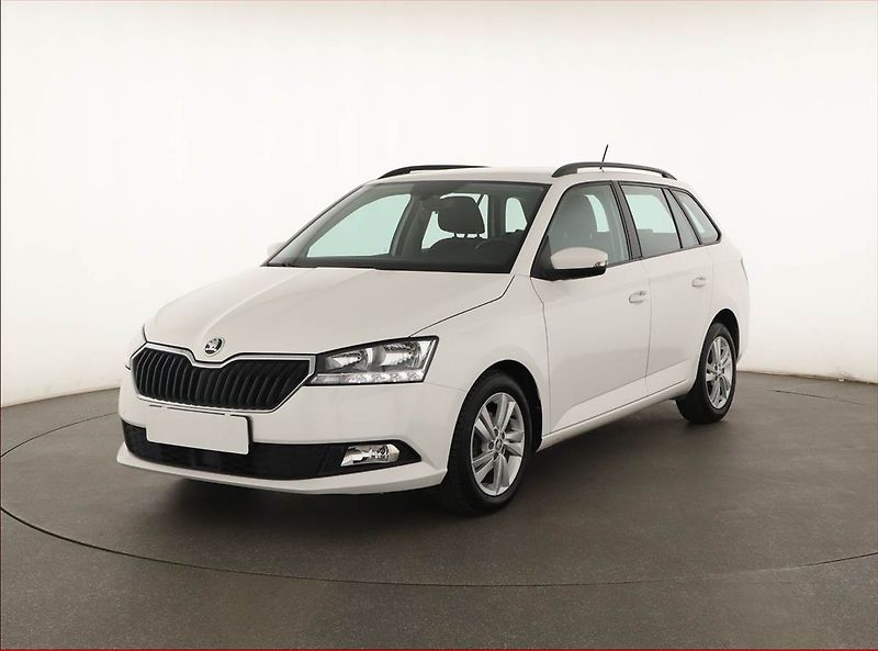 Škoda Fabia (2022) Ambition 1.0 TSI, ČR,1.maj - fotka 2 z 15