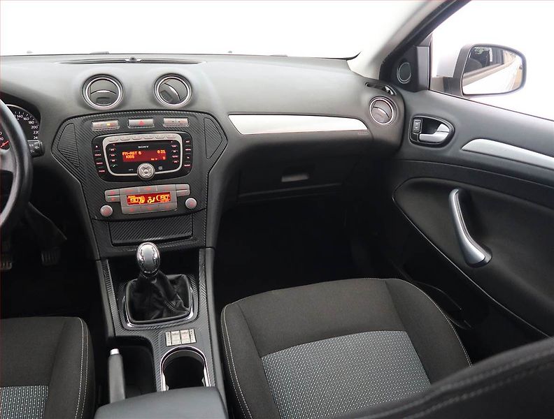 Ford Mondeo (2009) 2.0 16V, nová STK - fotka 8 z 19