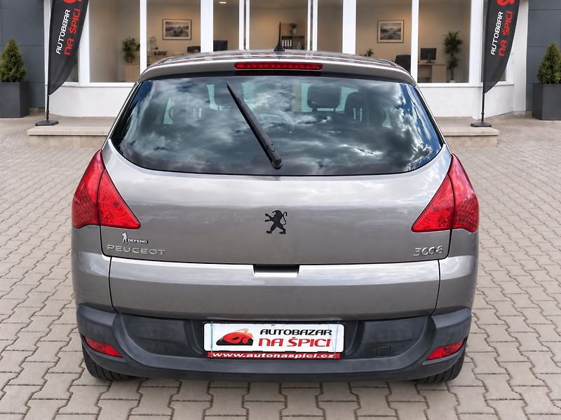 Peugeot 3008 1.6HDI 80kW - fotka 7 z 18